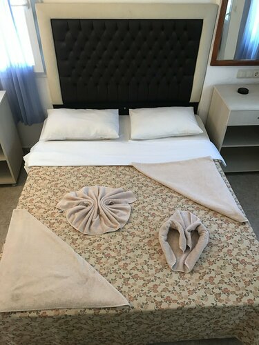 Гостиница R.e.d. Hotel в Олюденизе