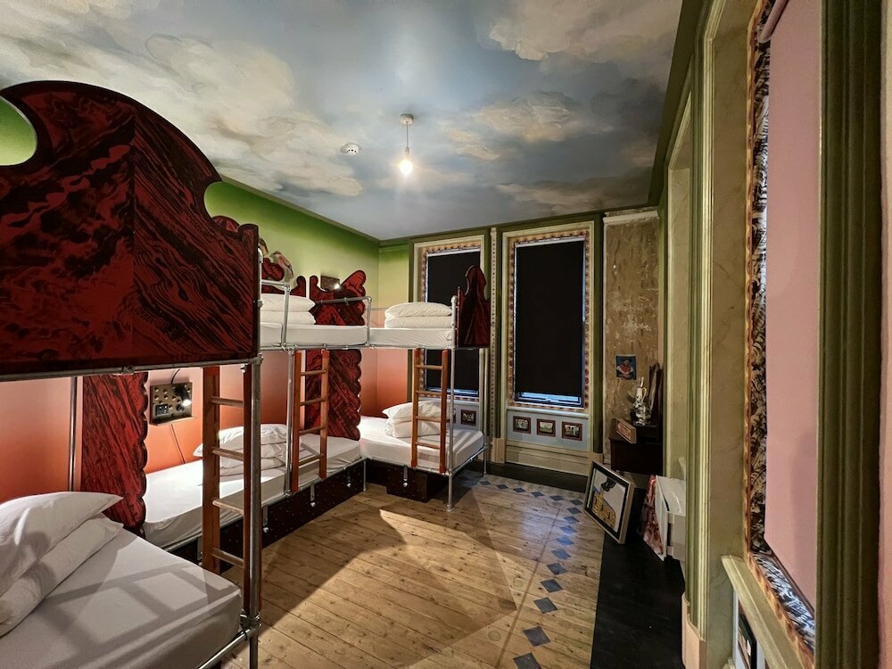 Hotel Art Hostel, Leeds, photo