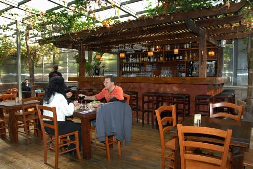 Фото A Little House in Bakah