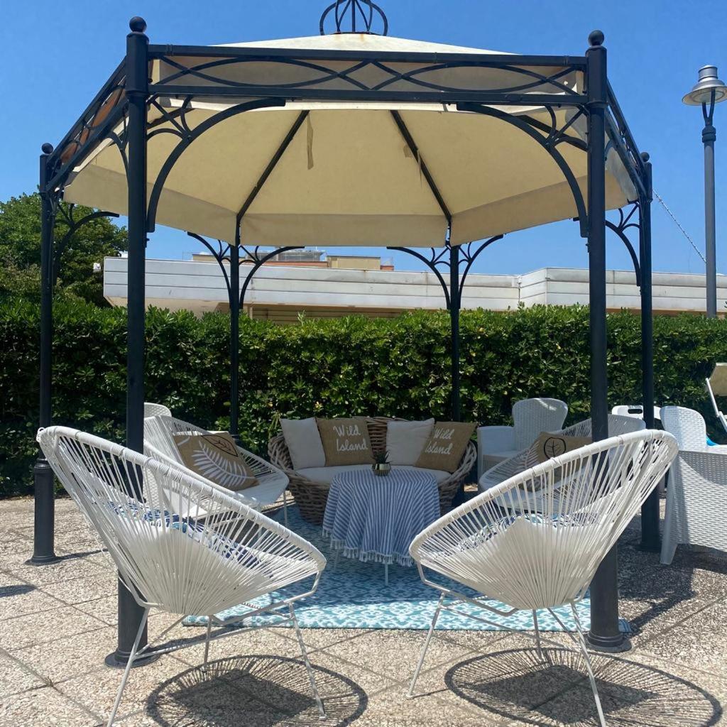 Фото Residence Record