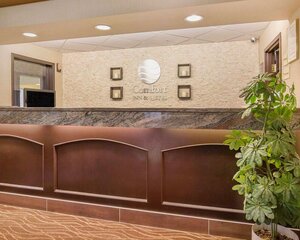 Гостиница Comfort Inn & Suites University
