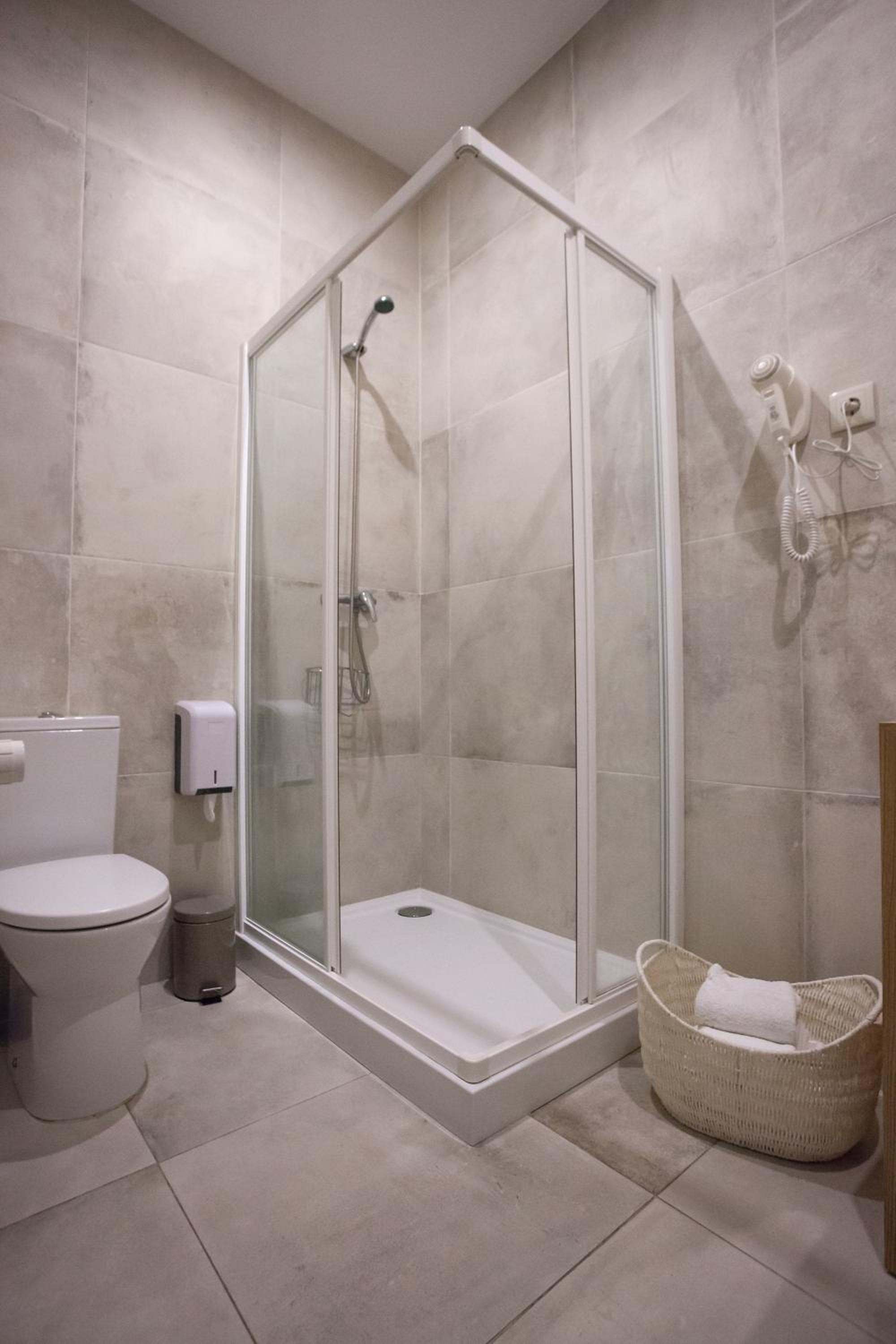 Фото Being Porto Hostel