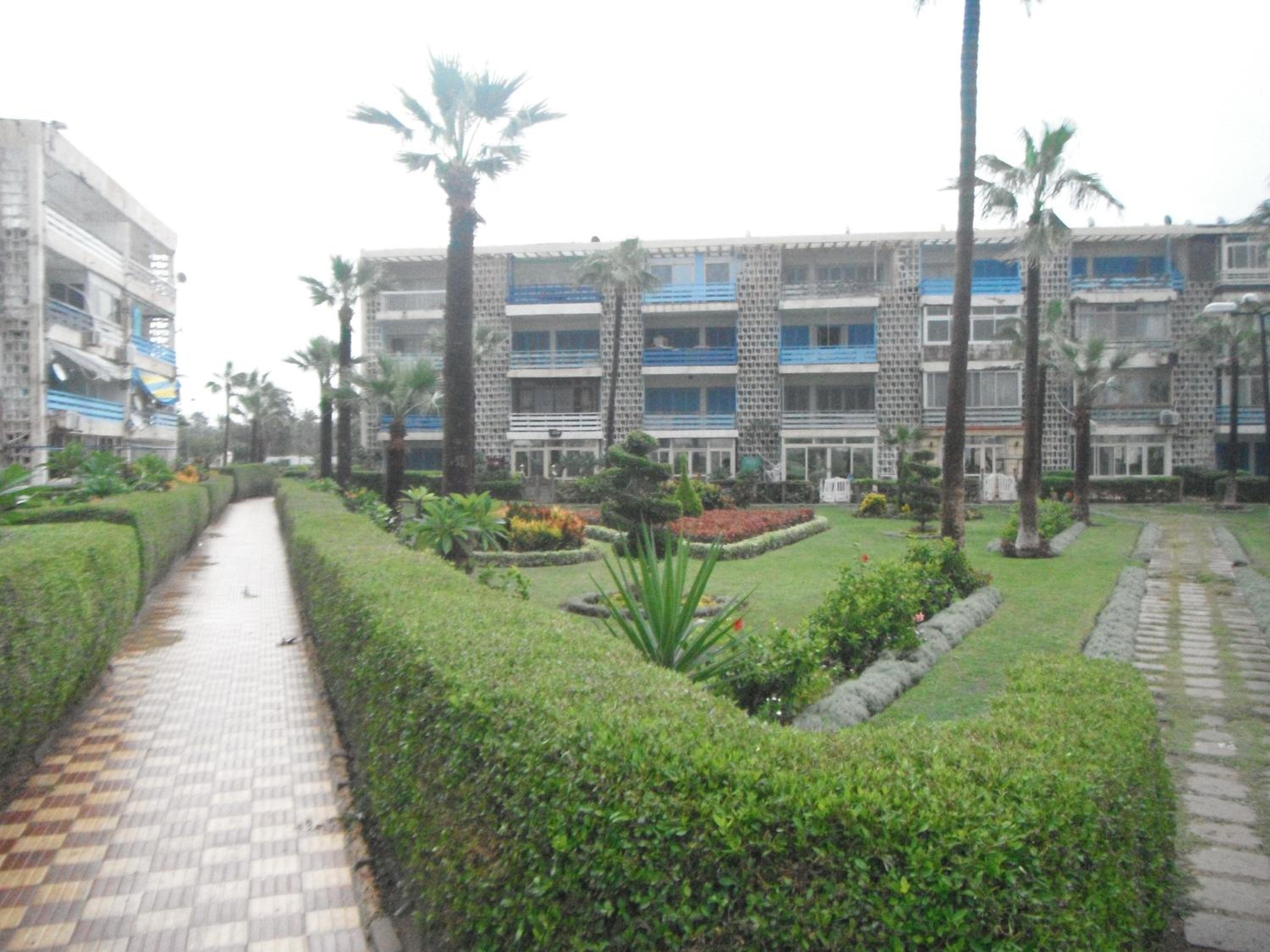 Фото Maamoura Armed Forces Apartments