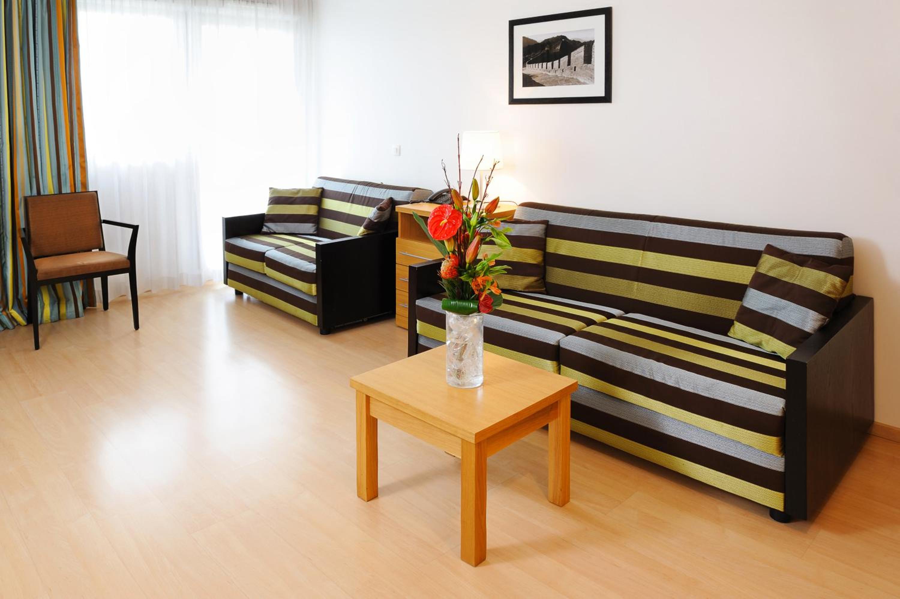 Фото Residhome Appart Hotel Paris-Massy