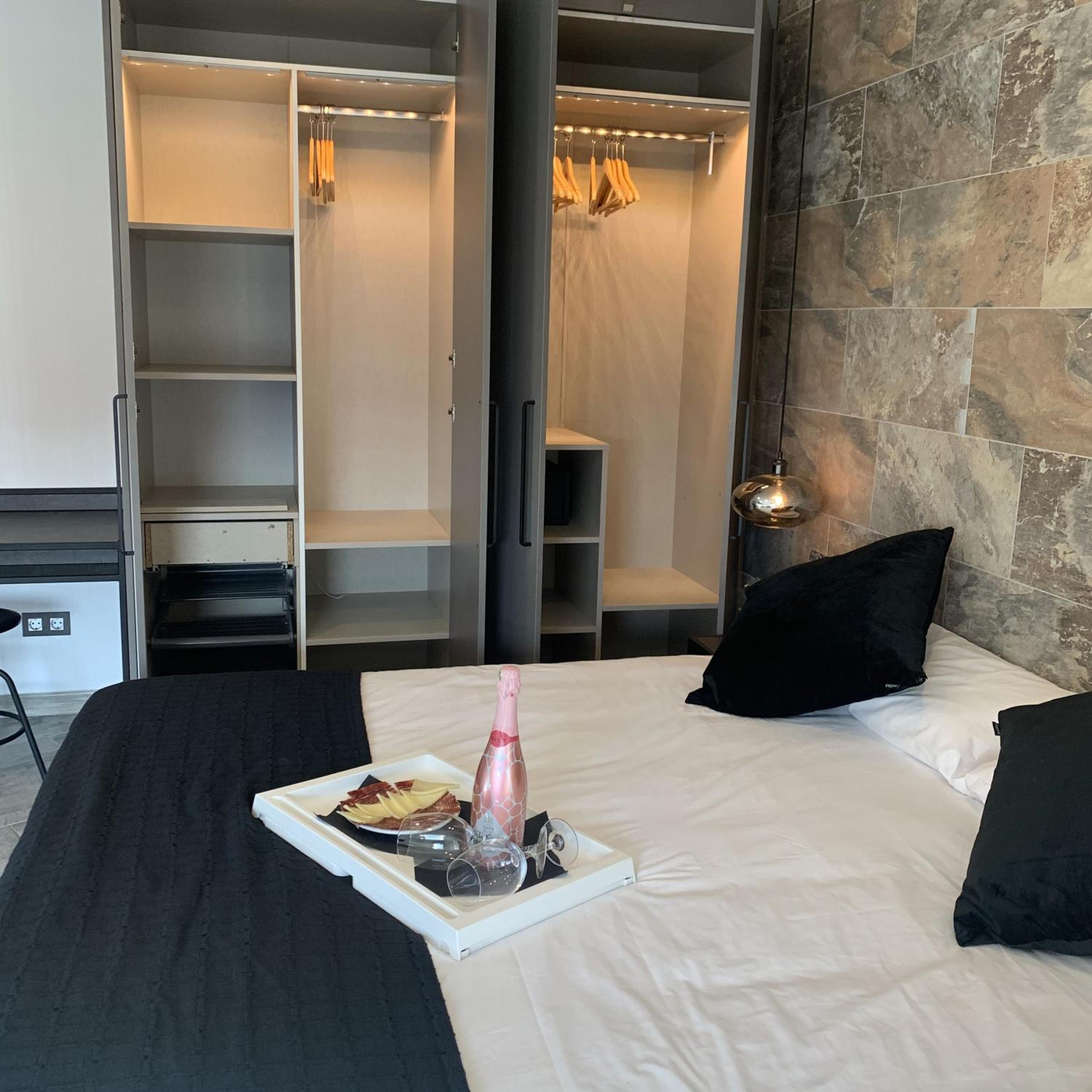 Фото Hotel Riojano