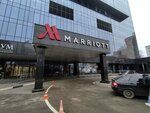 Апартаменты у отеля Мариотт (Revolution Avenue, 36), hotel