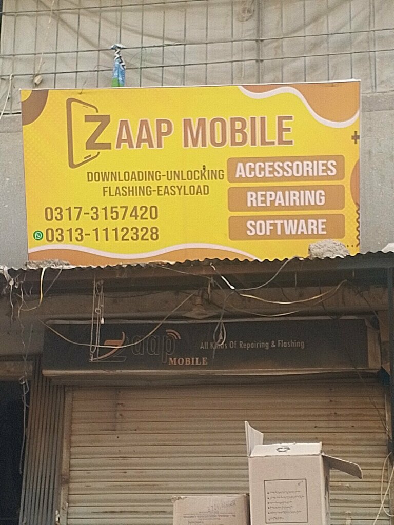 Mobile phone store Zap mobile, Karachi, photo