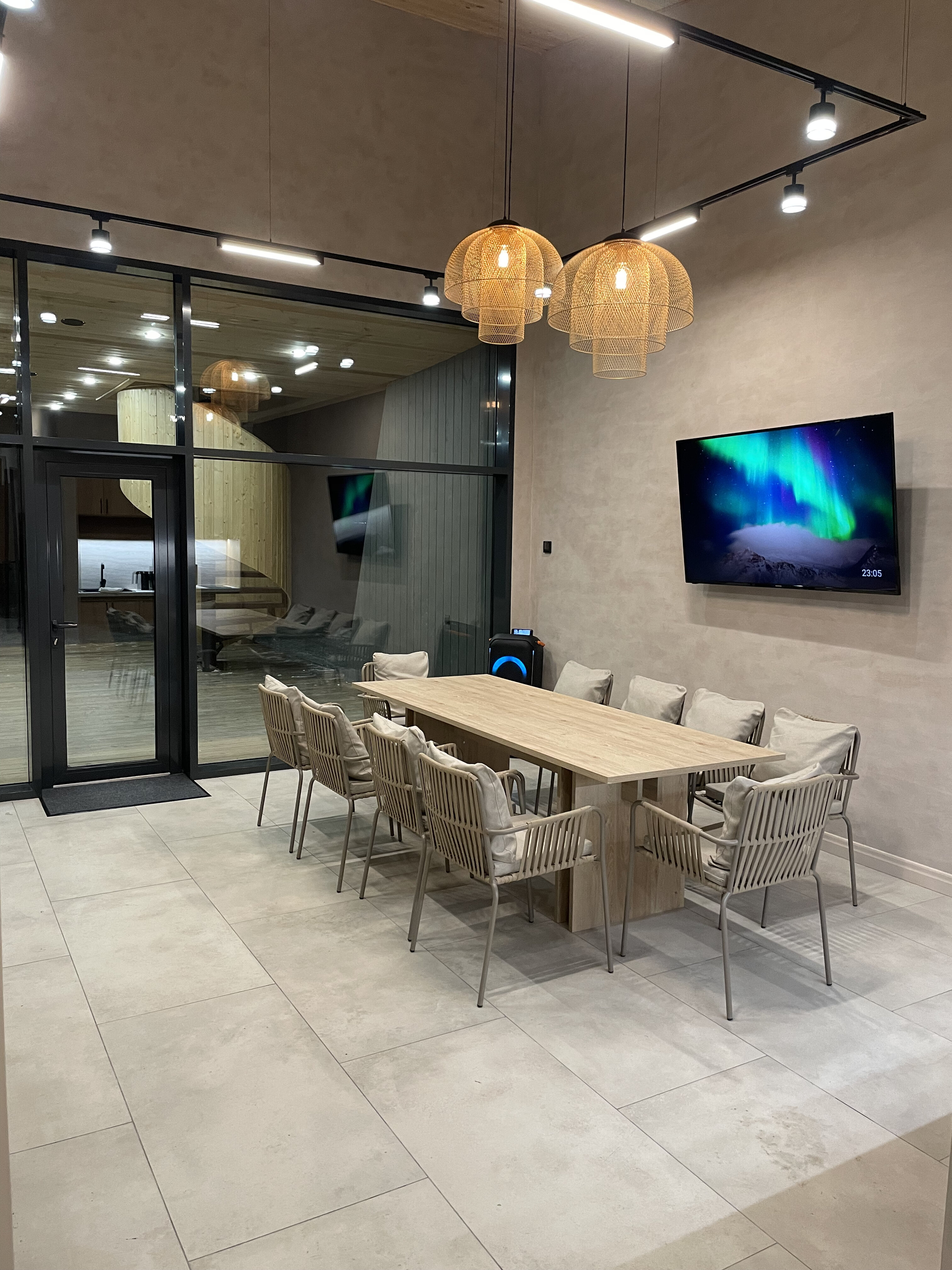 Фото Жимолость