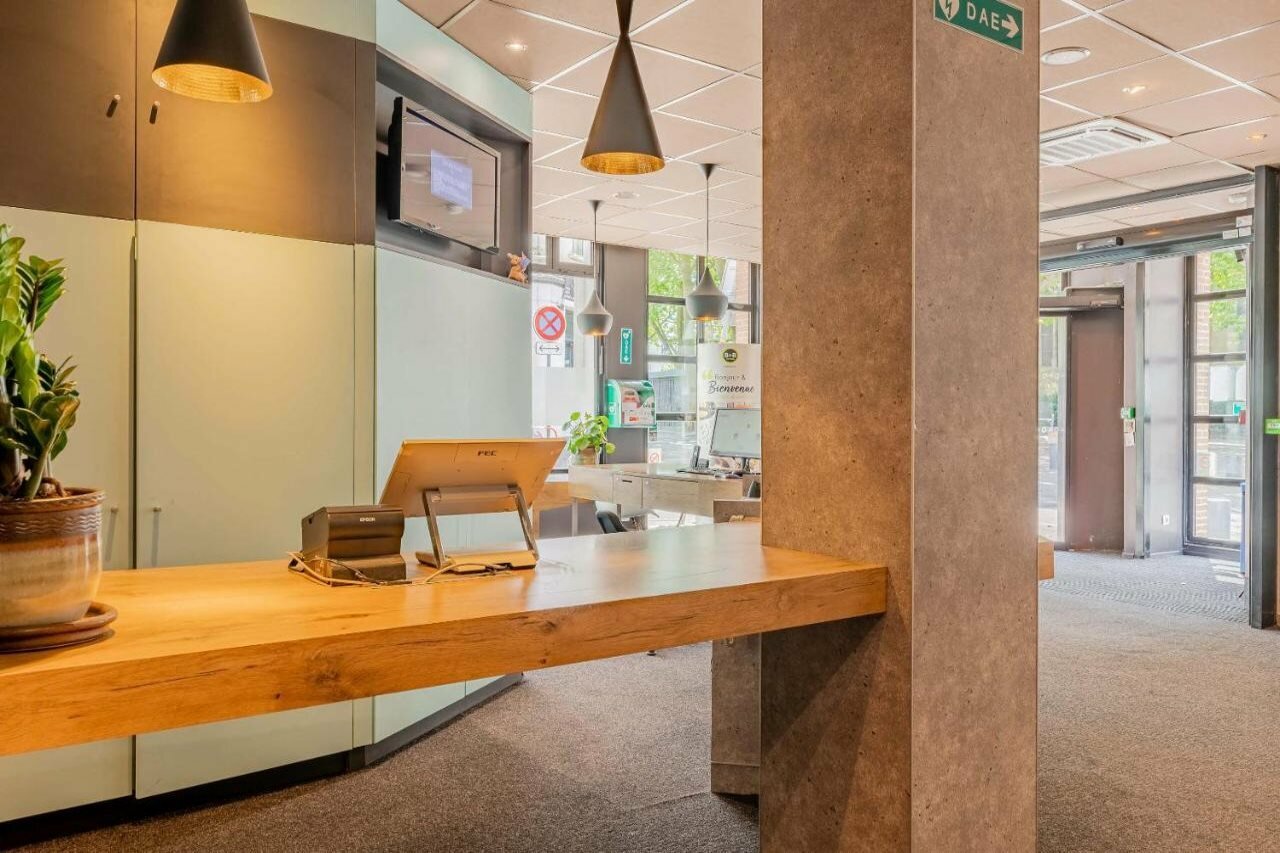 Фото B&b Hotel Arras Centre les places