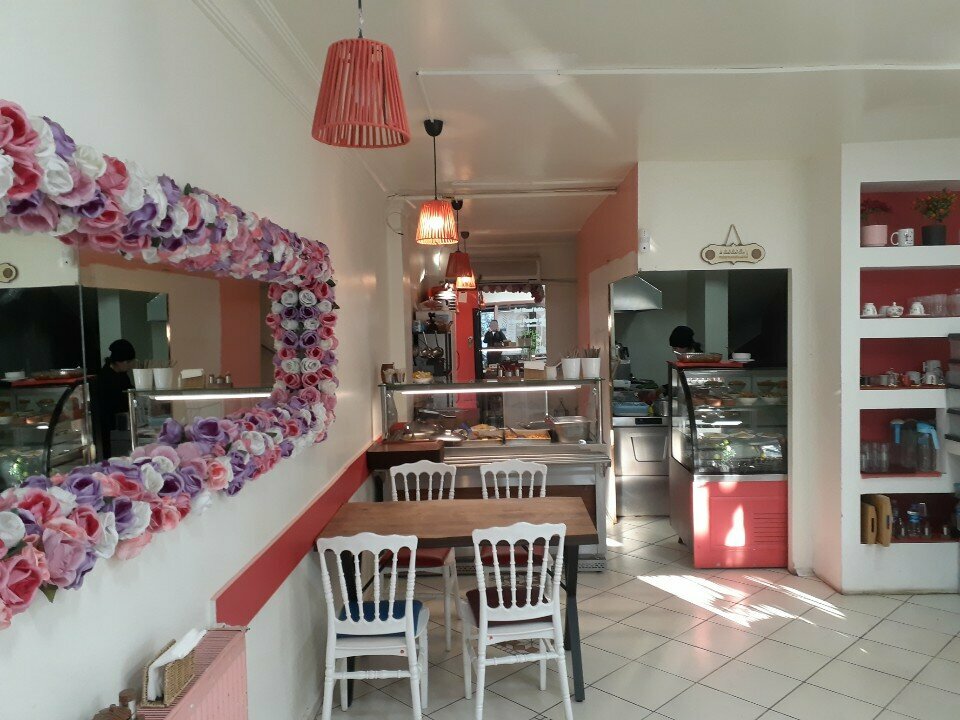 Cafe Skillful Hands, Istanbul, photo