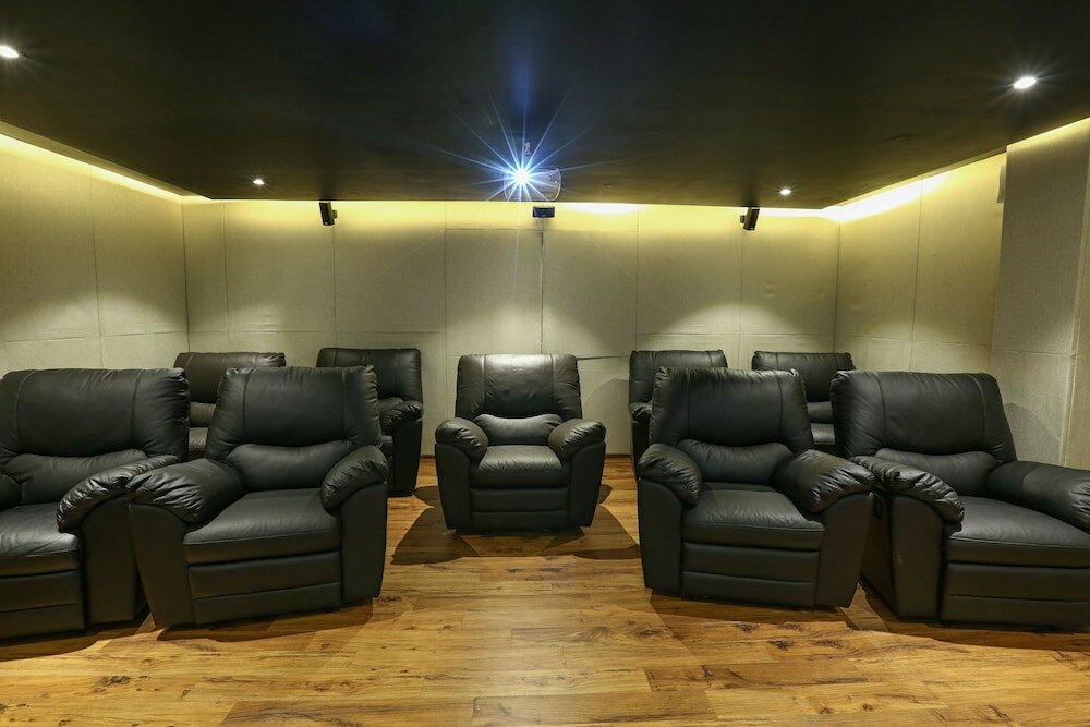 Фото Horton Towers and Cottages