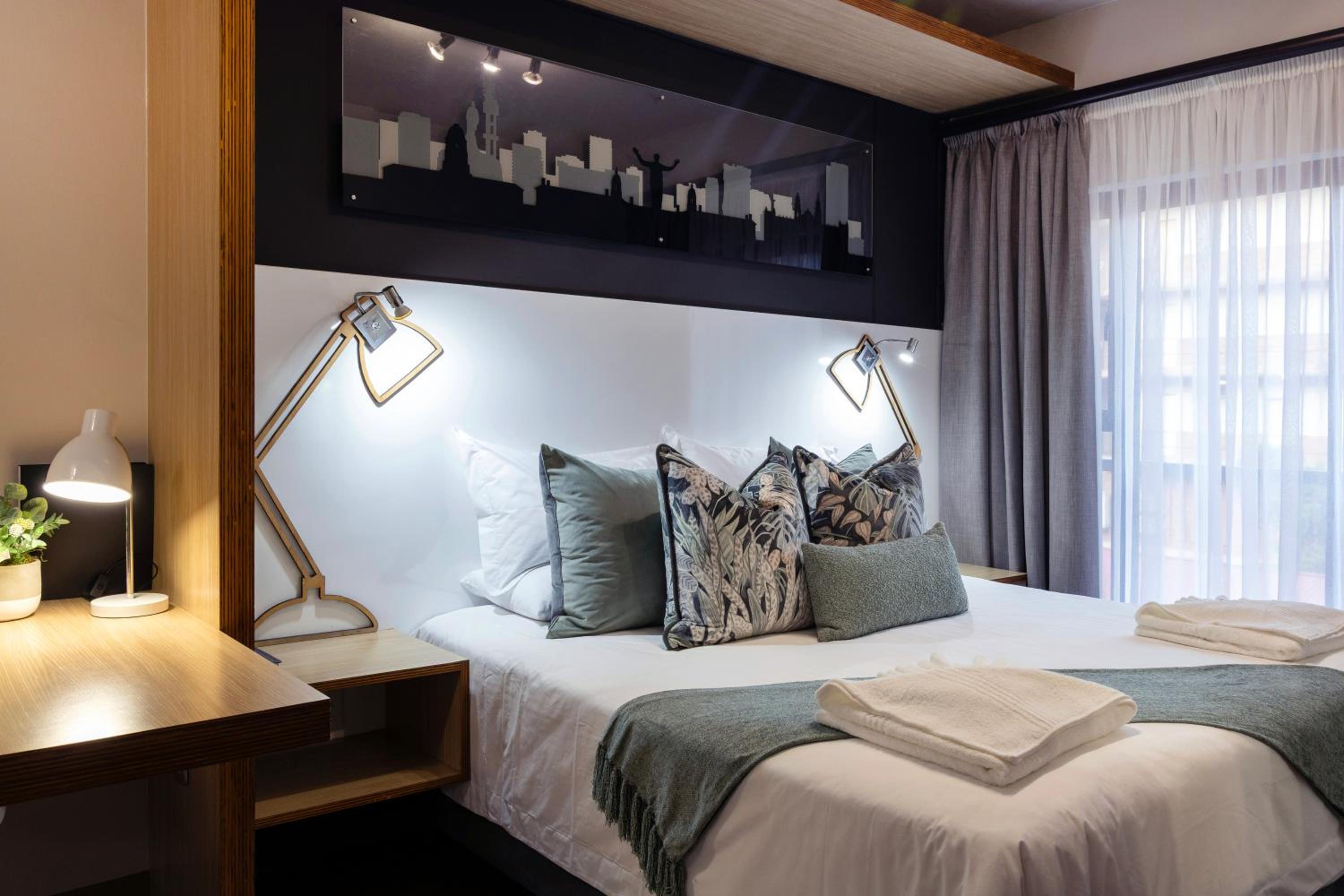 Фото отеля 2