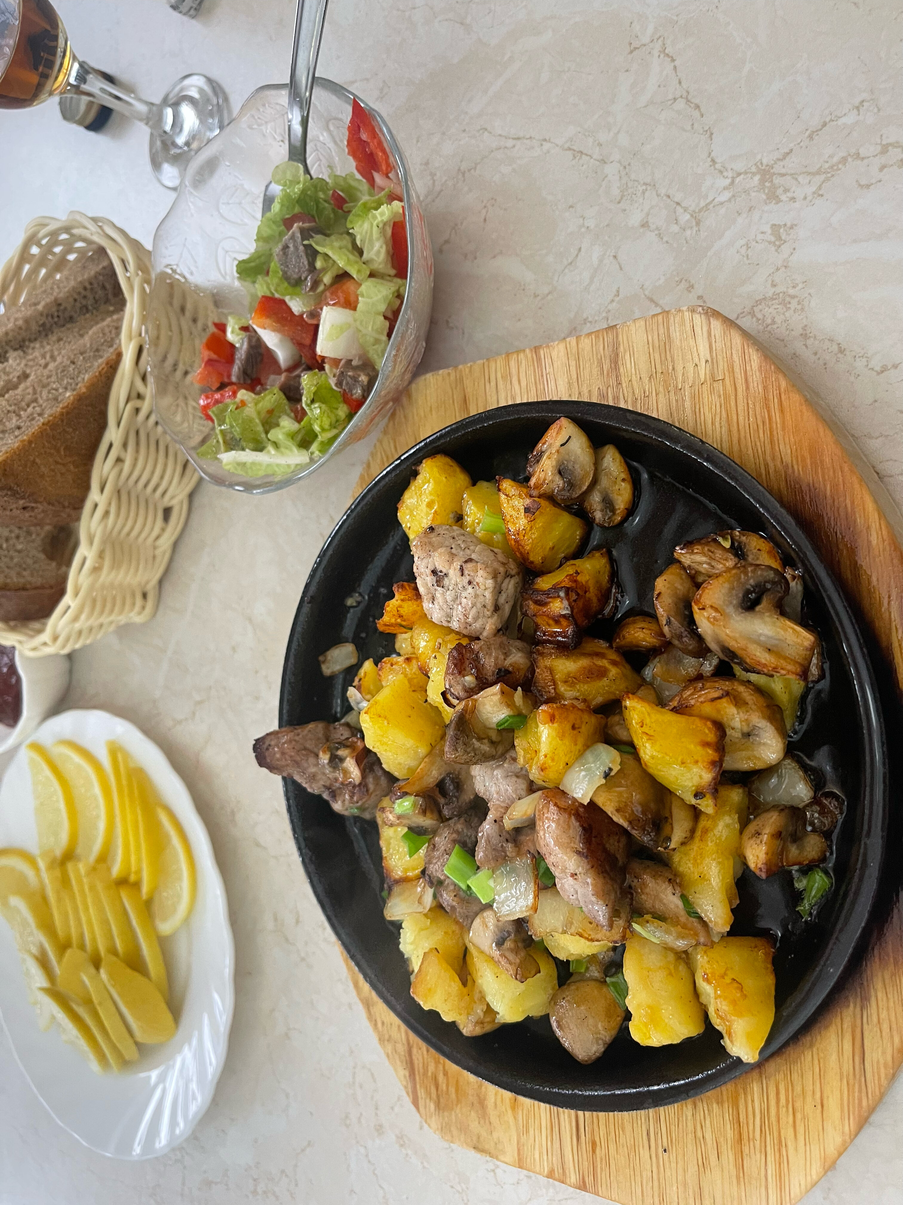 Фото Сутэро