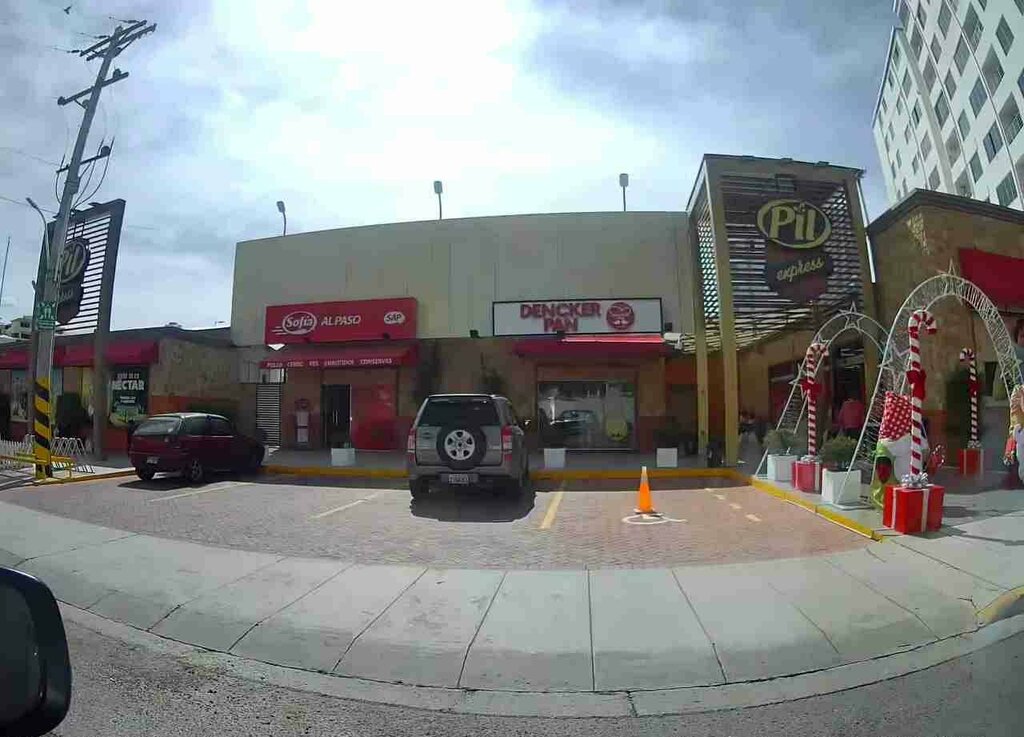 Bakery Dencker Bread, Cochabamba, photo