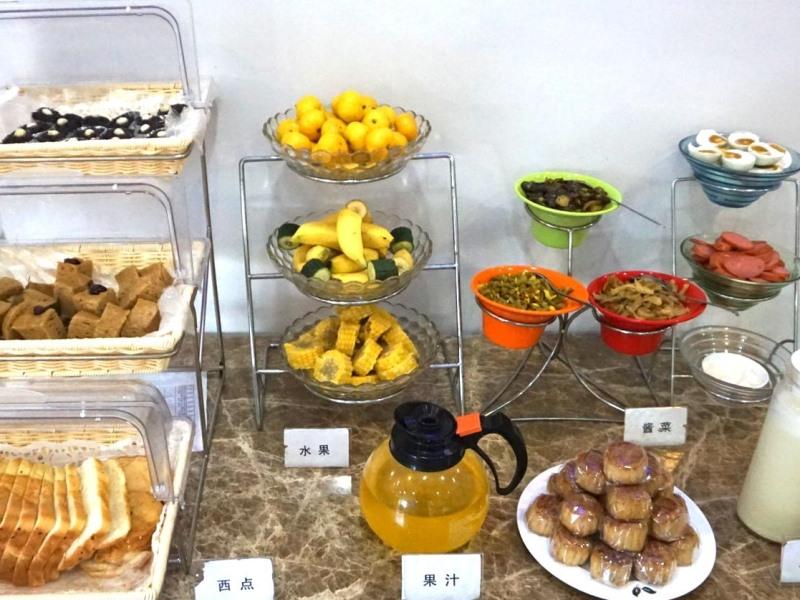 Фото GreenTree Inn ShangHai BaoShan 128 Memorial Road TongHe Road Shell Hotel