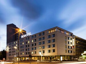 Гостиница Novotel Hamburg City Alster