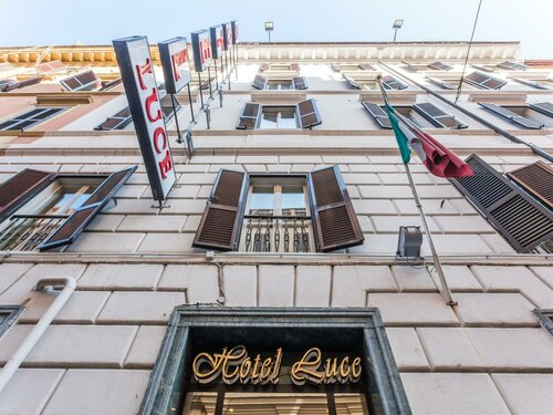 Гостиница Raeli Hotel Luce в Риме