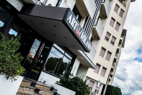 Гостиница Art Hotel Milano в Прато