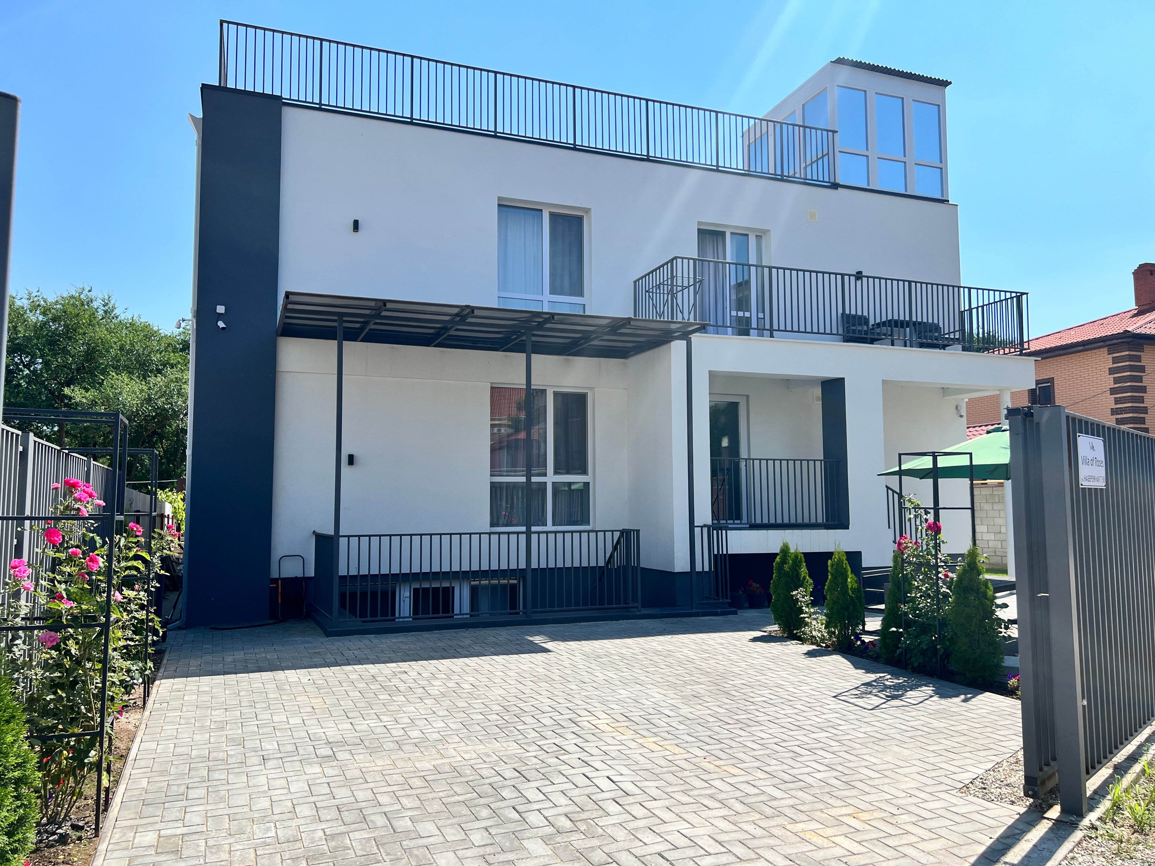 Фото отеля 2