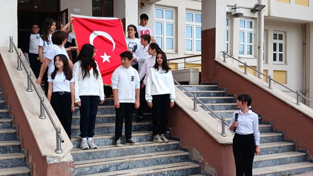 School Yildirim Beyazit Middle School, Ankara, photo