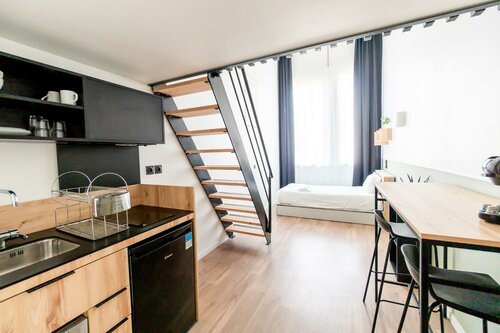 Гостиница Ecla Paris Massy Palaiseau в Палезе