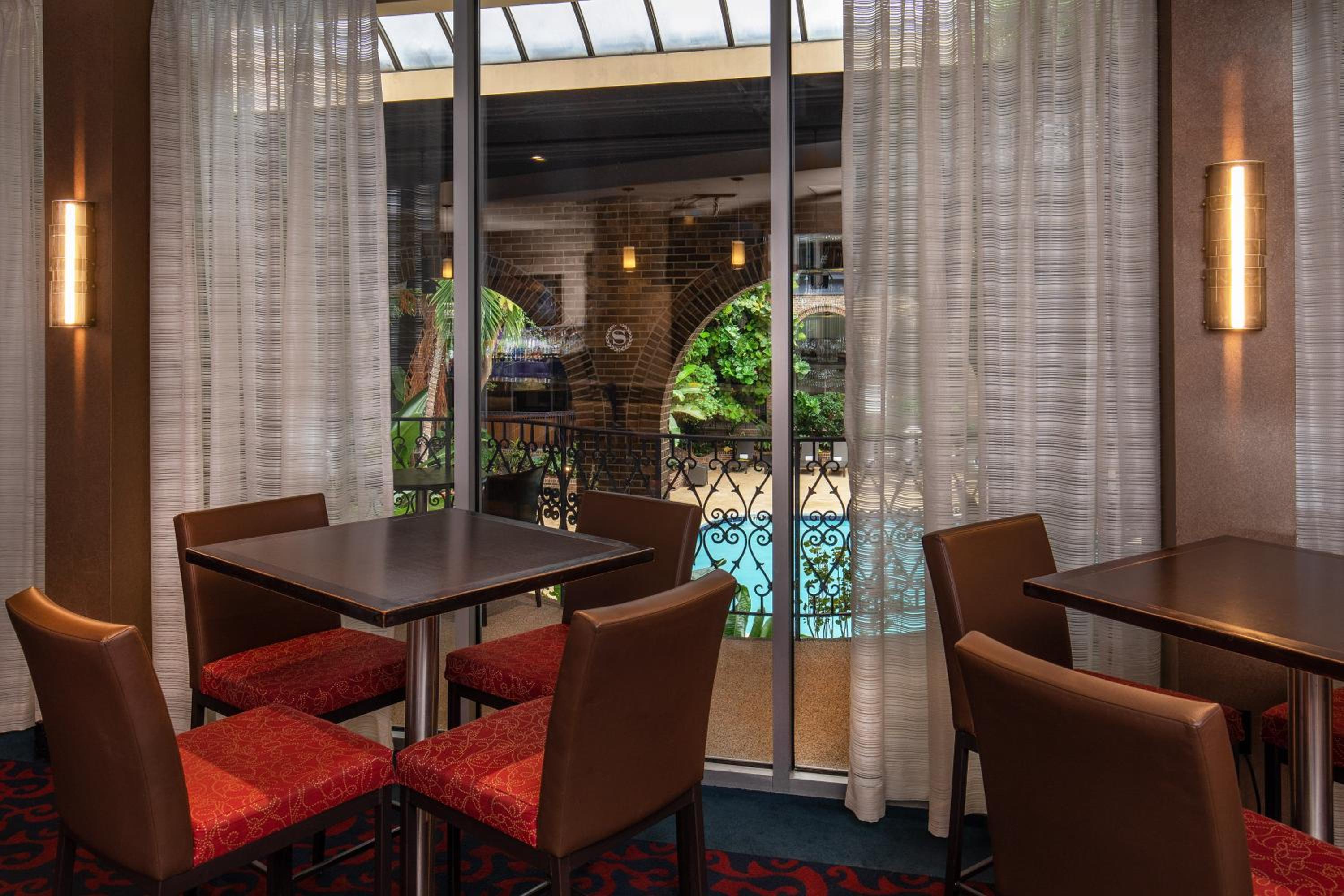 Фото Courtland Grand Hotel, Trademark Collection by Wyndham