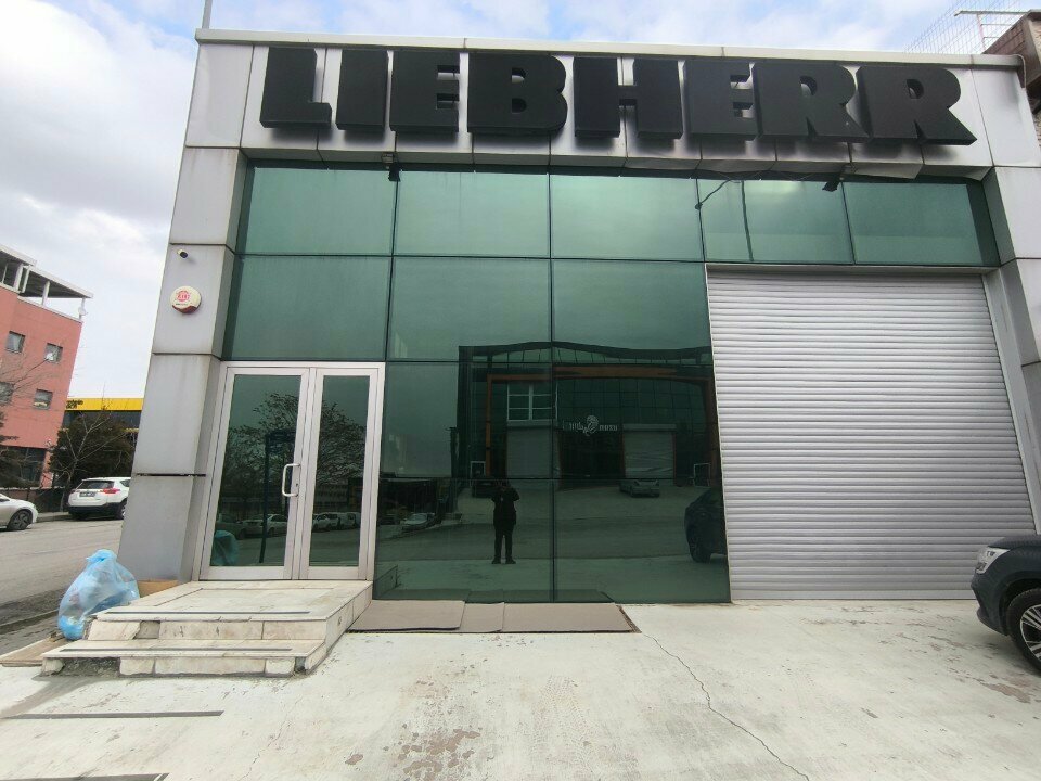Construction equipment and machinery Liebherr, Ankara, photo