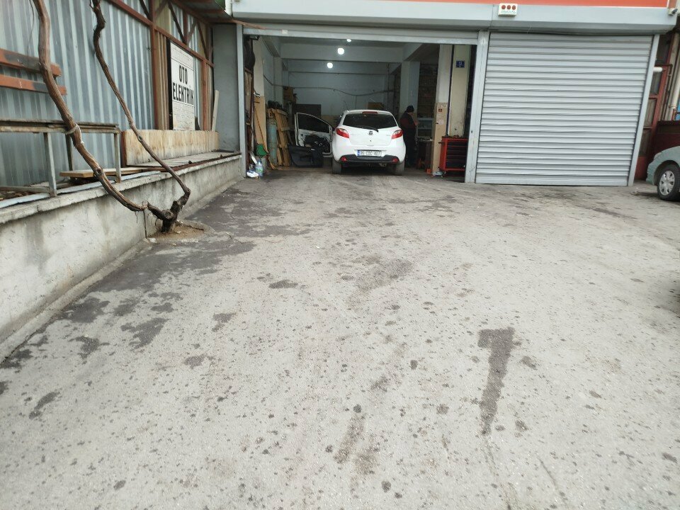 Batteries and chargers Yorukoglu Auto Electric, Ankara, photo