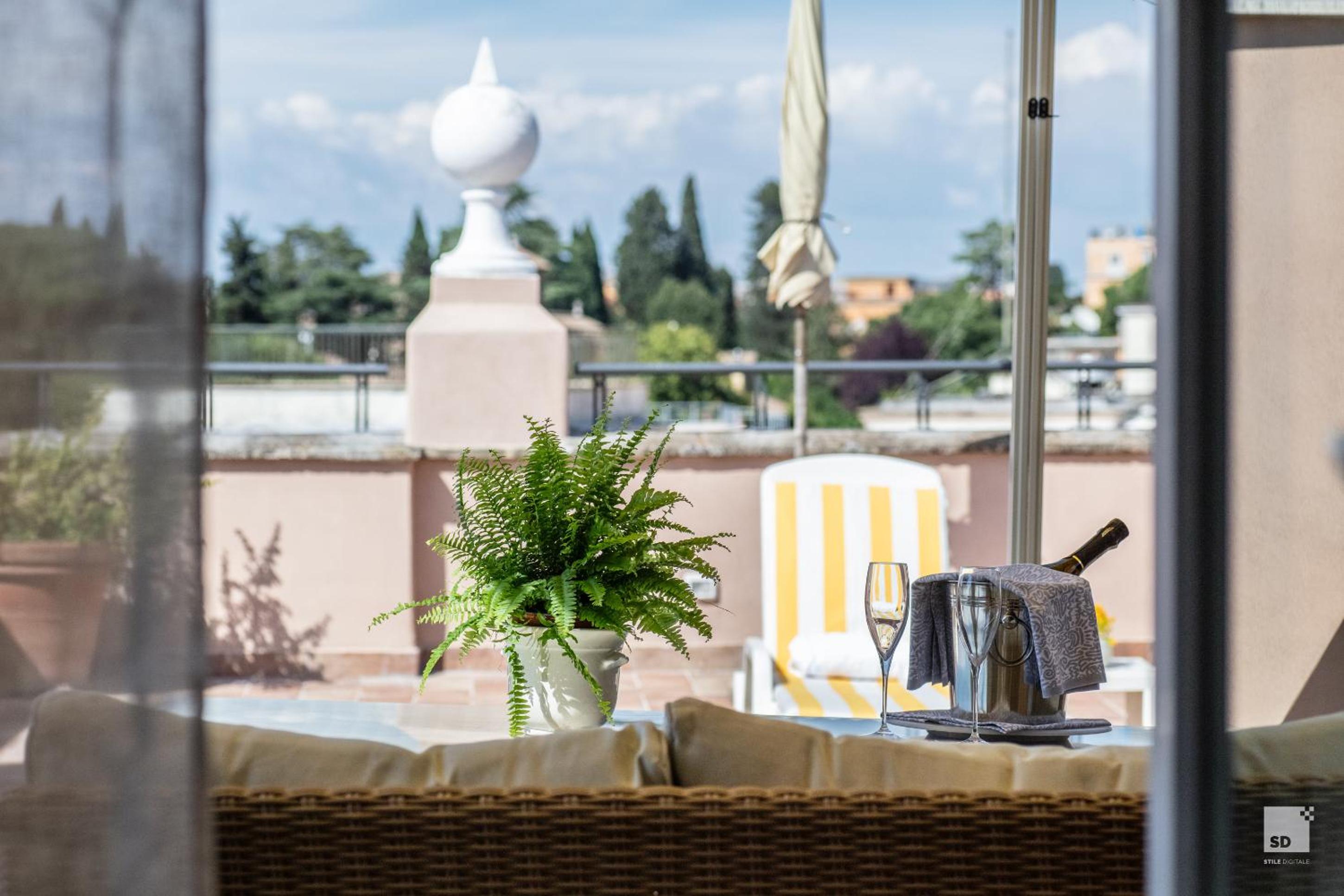 Фото Aldrovandi Residence City Suites