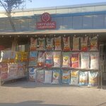 Un Optom (Sergeli District, Settlement of Qozoqovul, Muqanna Street, 28А), harina y cereales