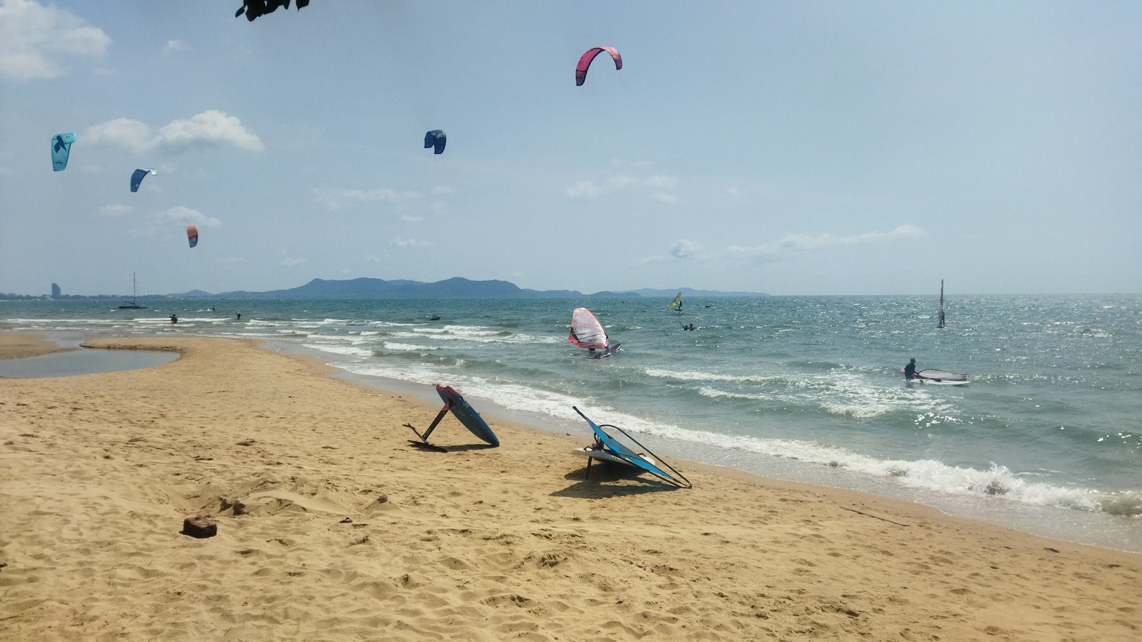 Фото The Mangrove Hotel