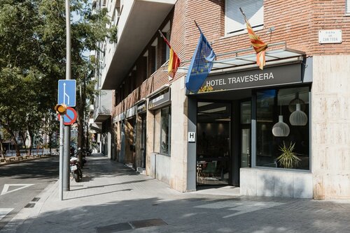 Гостиница Hotel Travessera в Барселоне