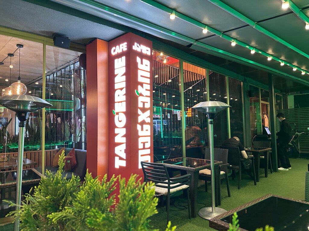 Cafe Tangerine cafe, Batumi, photo