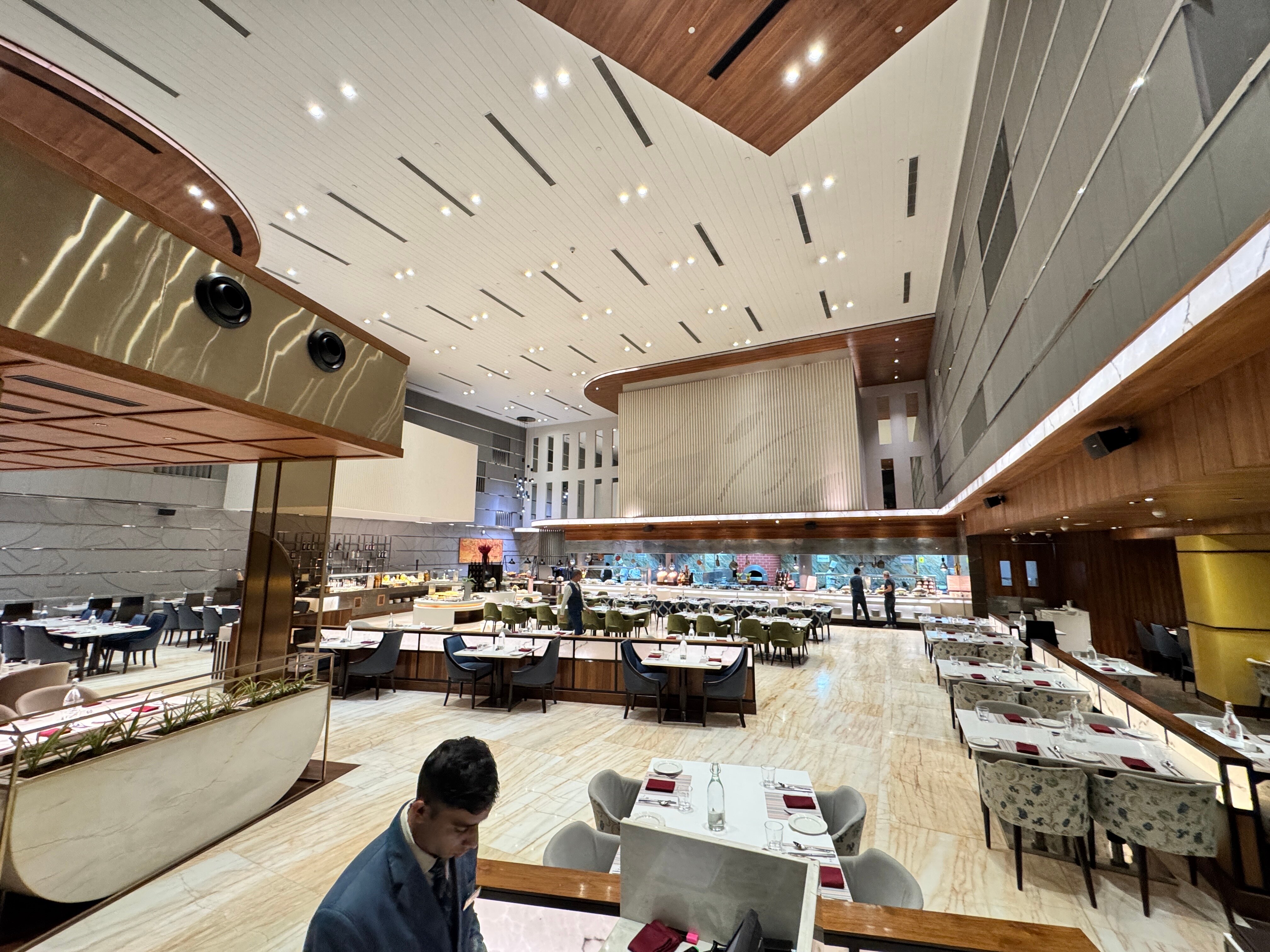 Фото Taj Hotel & Convention Centre, Agra