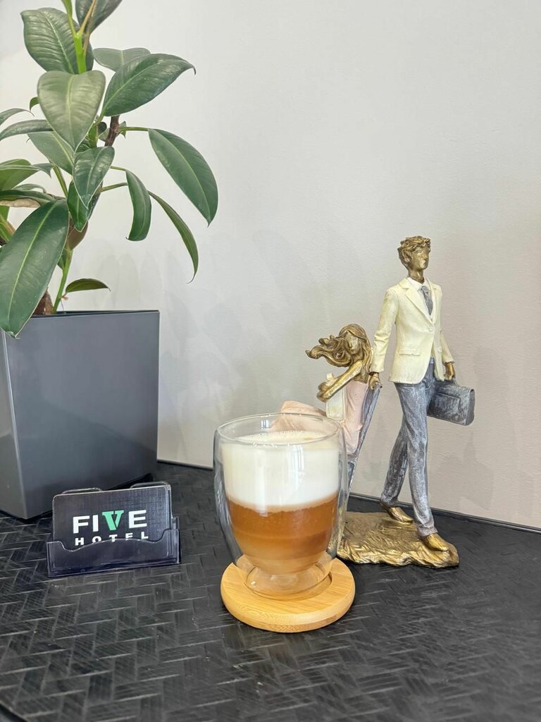 Coffee to go Five o'coffee, Astana, photo