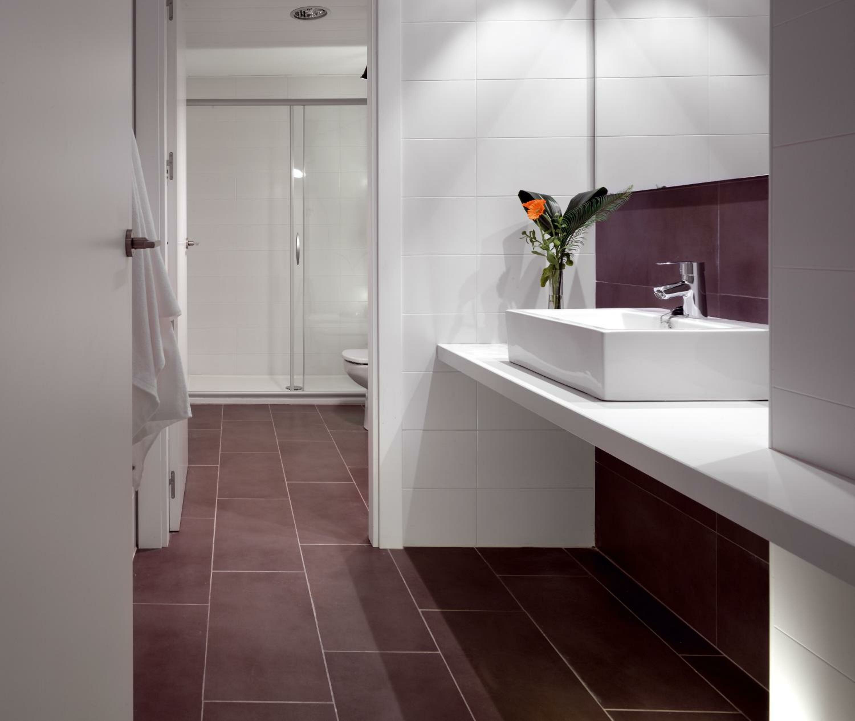 Фото 08028 Apartments