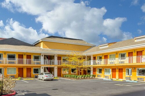 Гостиница Quality Inn Flamingo в Атлантик-Сити