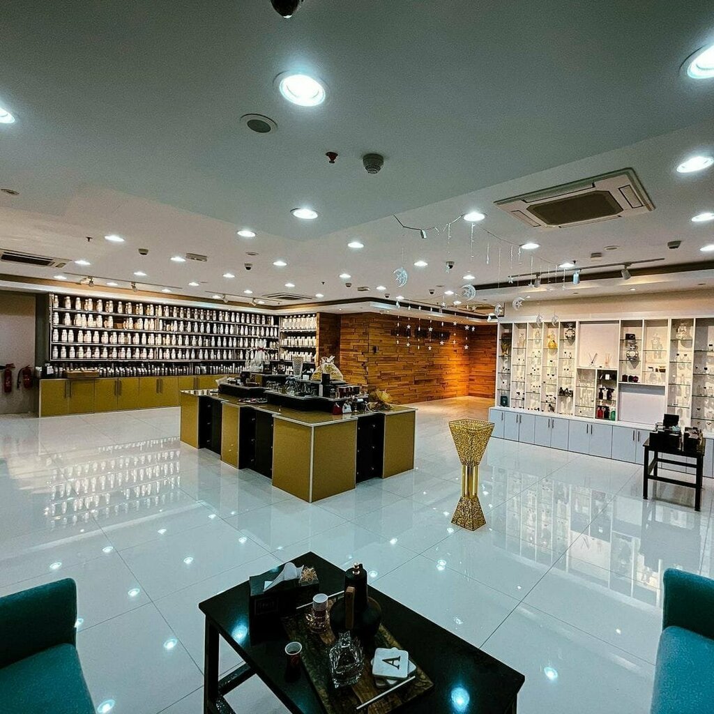Perfume and cosmetics shop La Rose Gallery Perfumes, Ajman, photo