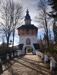 Tserkov Nikolaya Chudotvortsa v Uspenskom Pskovo-Pecherskom monastyre (Mezhdunarodnaya Street, 5), orthodox church
