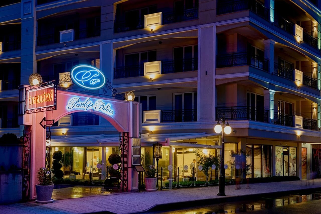 Фото отеля 1