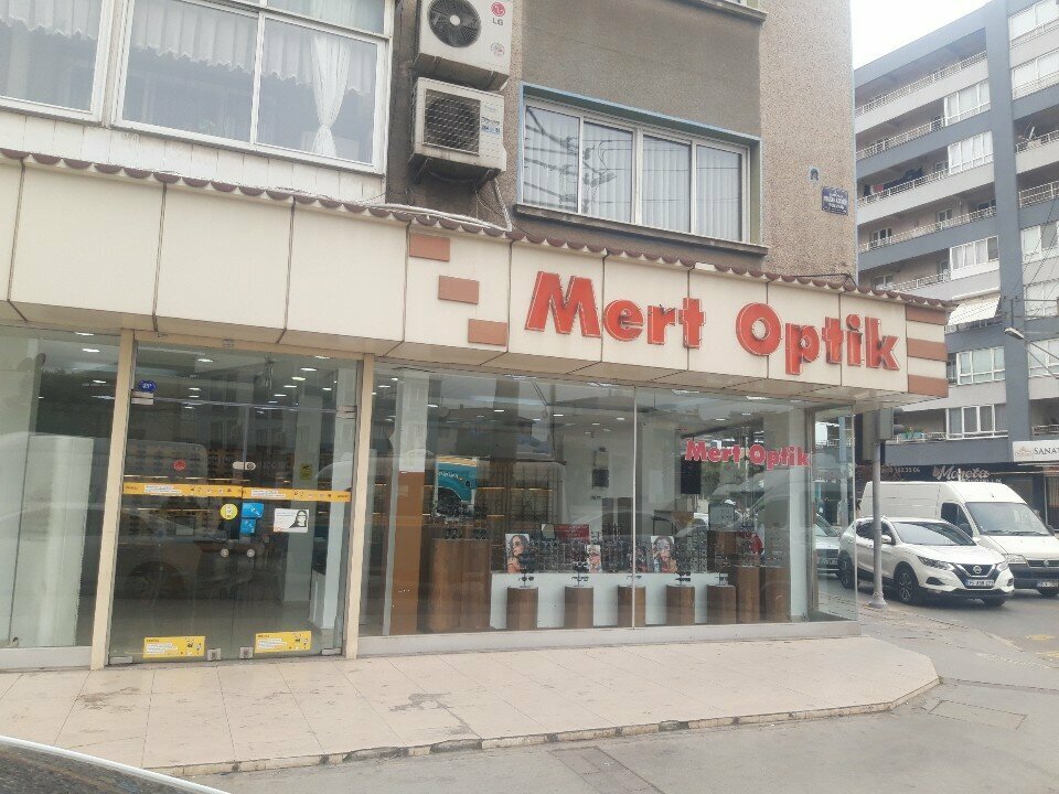 Opticial store Mert Optik, Izmir, photo