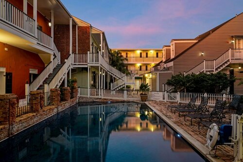 Гостиница French Quarter Suites Hotel в Штате Луизиана