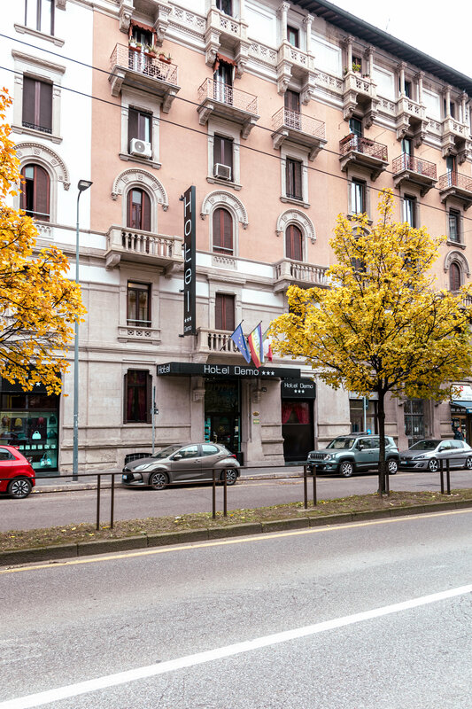 Гостиница Hotel Demo в Милане
