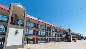 Гостиница Magnuson Extended Stay and Suites Airport Hotel в Ирвинге