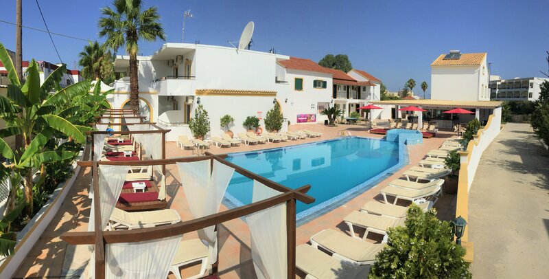 Гостиница Oasis Beach Club