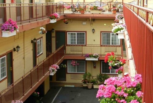 Гостиница Super 8 by Wyndham San Francisco/Near the Marina в Сан-Франциско