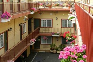 Гостиница Super 8 by Wyndham San Francisco/Near the Marina