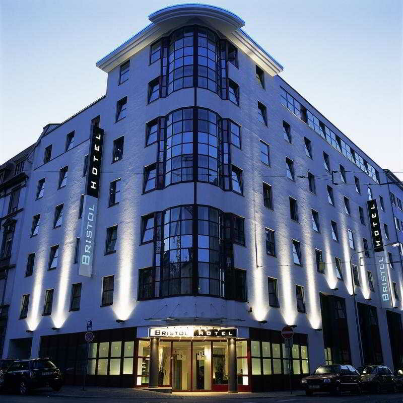 Гостиница Bristol Hotel Frankfurt во Франкфурте-на-Майне