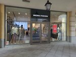 Bronka Fashion (Pulkovskoye Highway, 60к1с14), clothing store