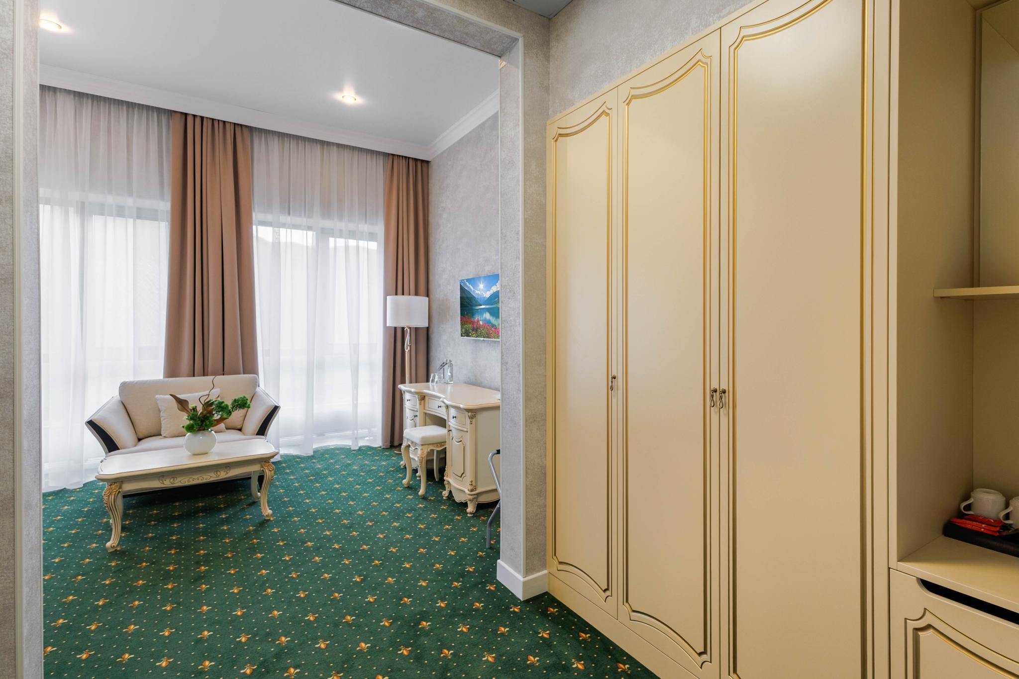 Фото Cosmos Vladikavkaz La Vallee Hotel